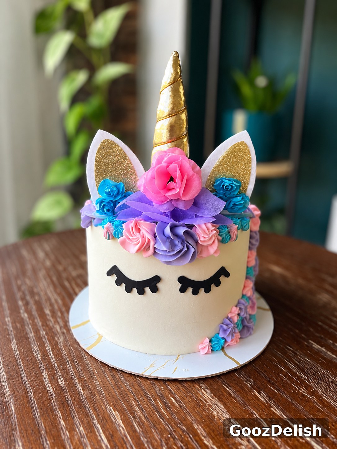 GoozDelish custom cake 10