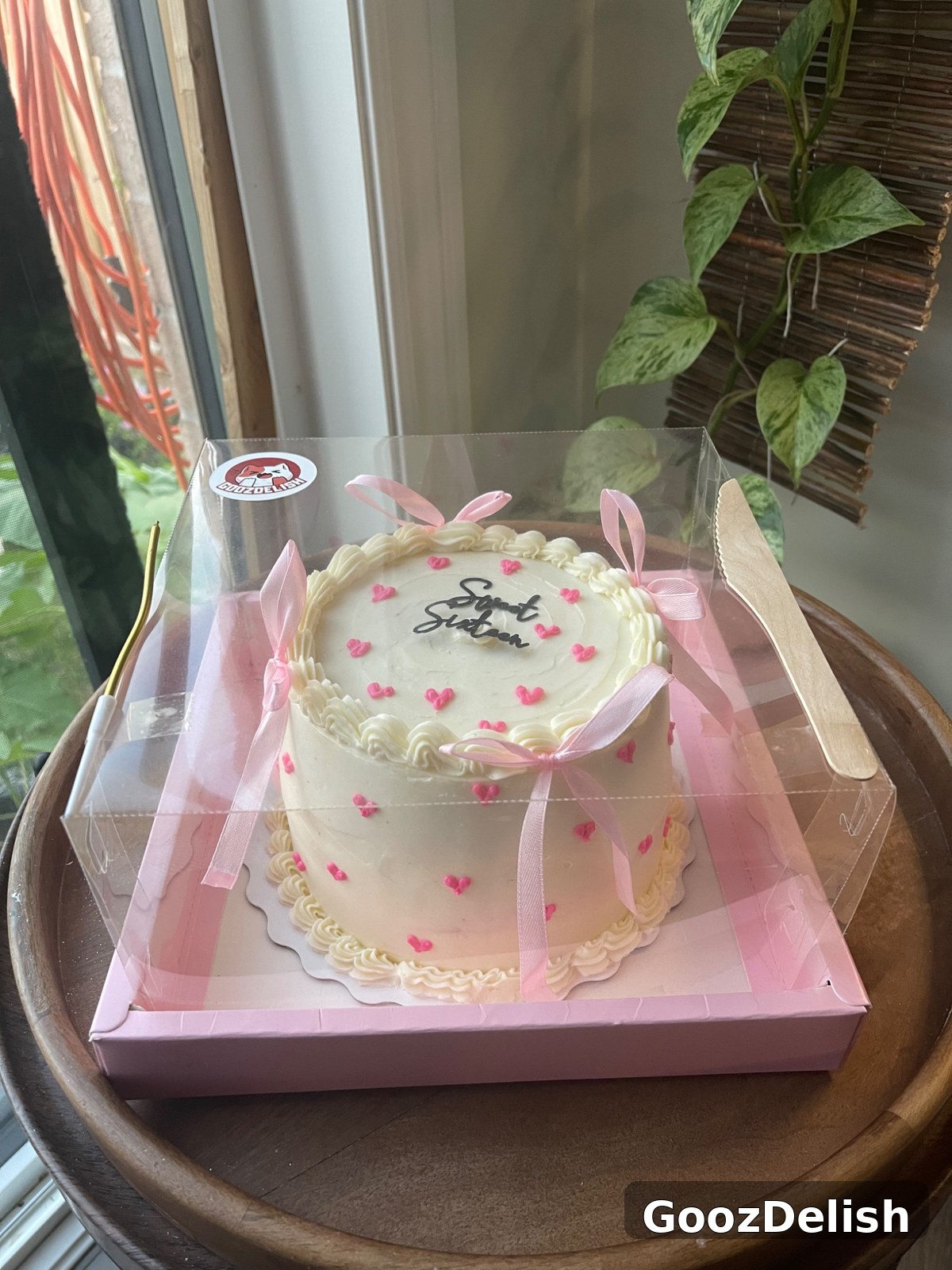 GoozDelish custom cake 16