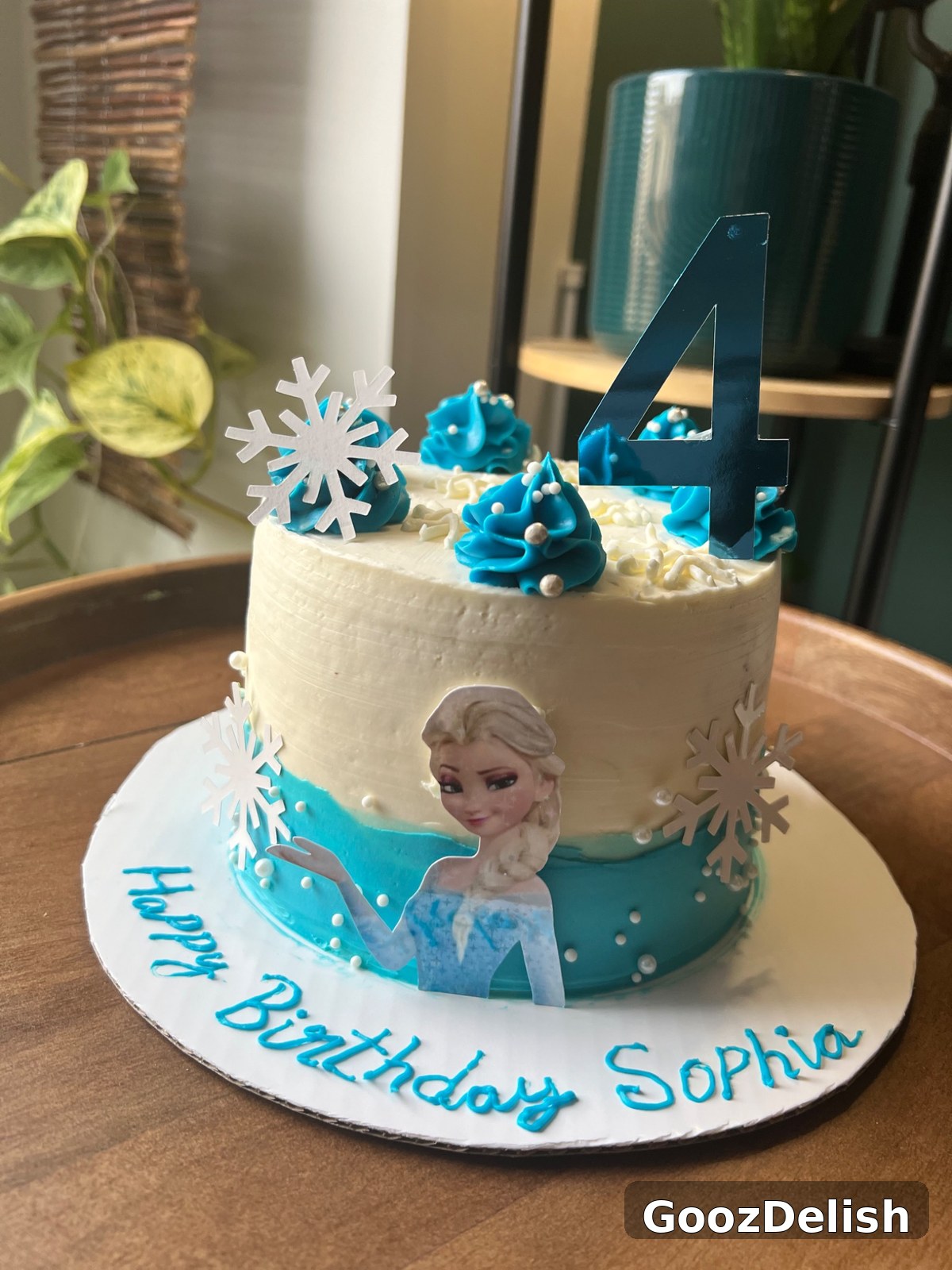 GoozDelish custom cake 39